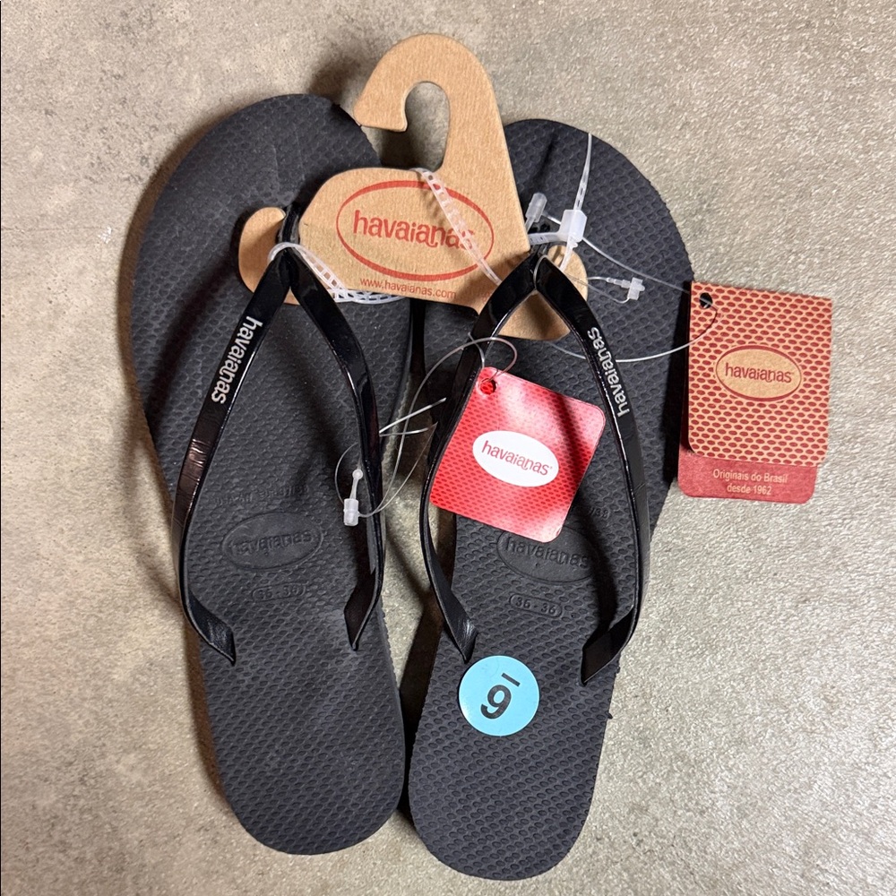Havaianas Classic Black Sandals